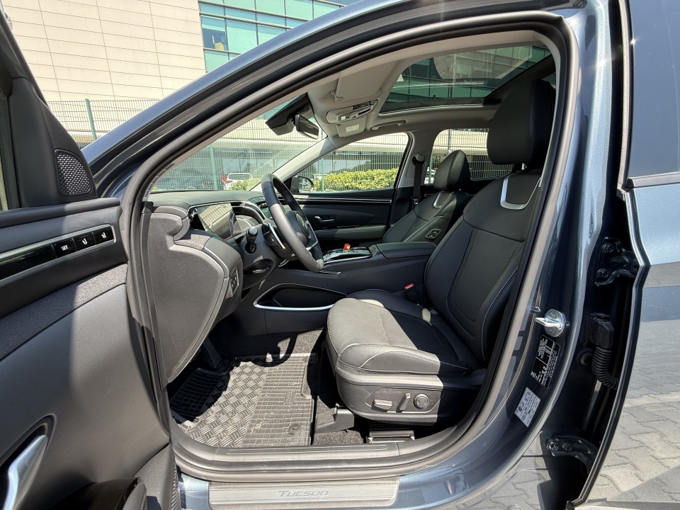 Hyundai Tucson 1.6 TURBO GDI 180 CP 4Х4 - 7DCT Luxury - foto 9