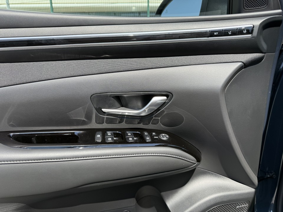 Hyundai Tucson 1.6 TURBO GDI 180 CP 4Х4 - 7DCT Luxury - foto 26