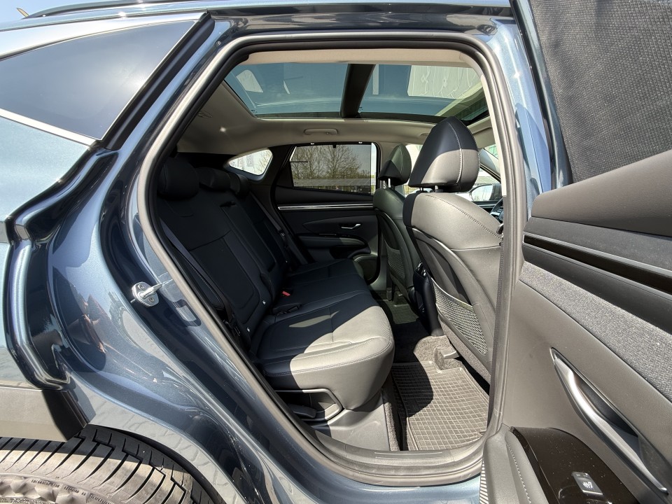 Hyundai Tucson 1.6 TURBO GDI 180 CP 4Х4 - 7DCT Luxury - foto 18