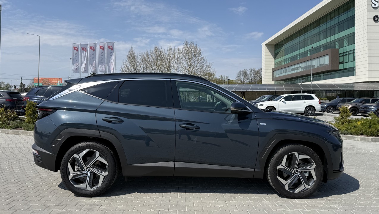 Hyundai Tucson 1.6 TURBO GDI 180 CP 4Х4 - 7DCT Luxury - foto 8