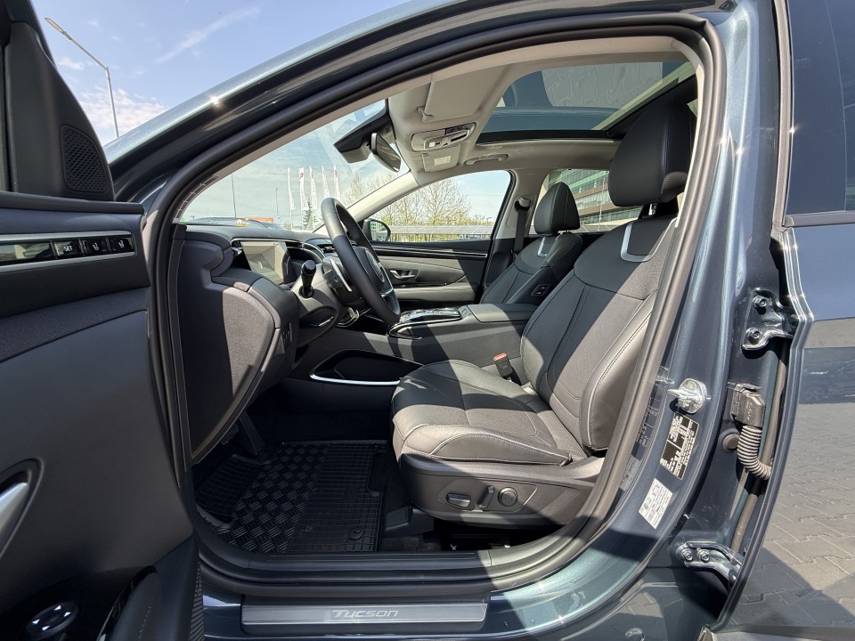 Hyundai Tucson 1.6 TURBO GDI 180 CP 4Х4 - 7DCT Luxury - foto 9