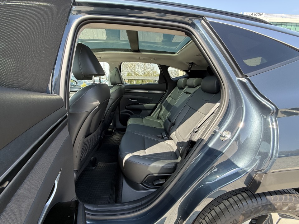 Hyundai Tucson 1.6 TURBO GDI 180 CP 4Х4 - 7DCT Luxury - foto 12