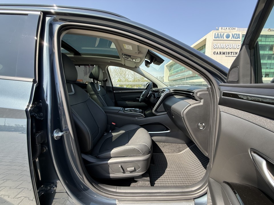 Hyundai Tucson 1.6 TURBO GDI 180 CP 4Х4 - 7DCT Luxury - foto 15