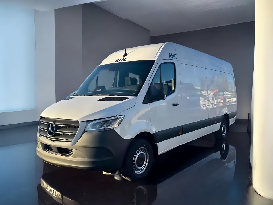 Mercedes-Benz Sprinter (4)