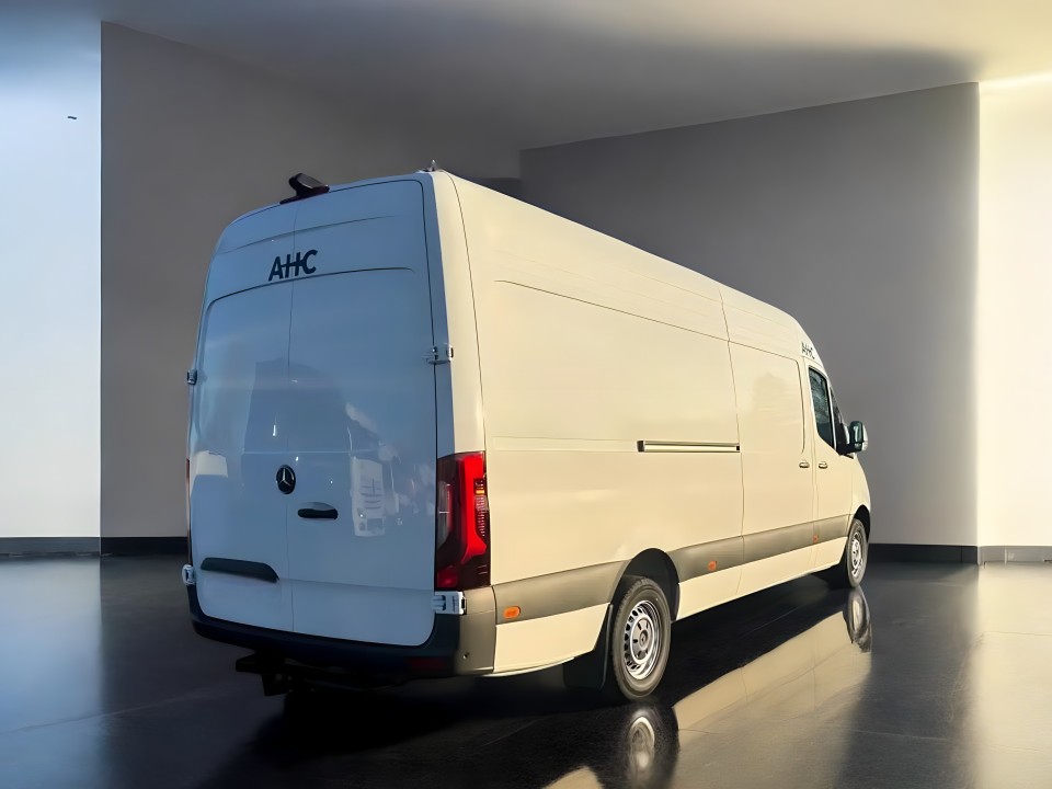 Mercedes-Benz Sprinter (2)