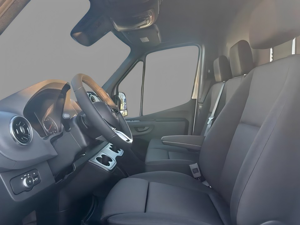 Mercedes-Benz Sprinter (5)