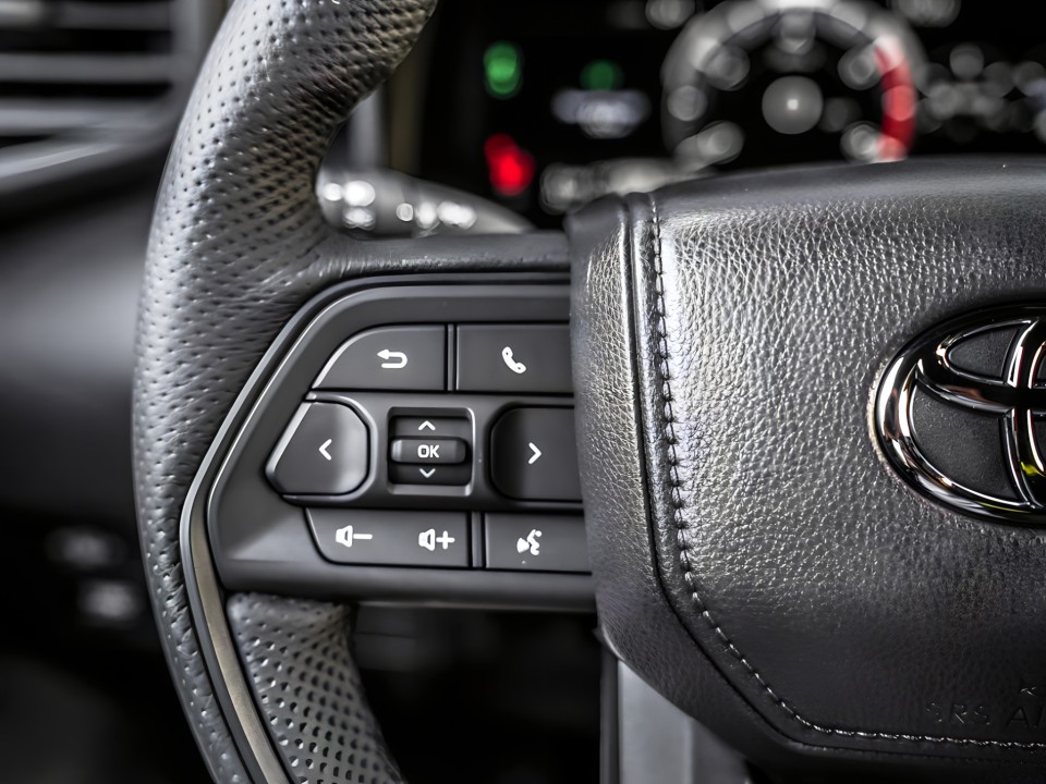 Toyota Sequoia TRD PRO - foto 13