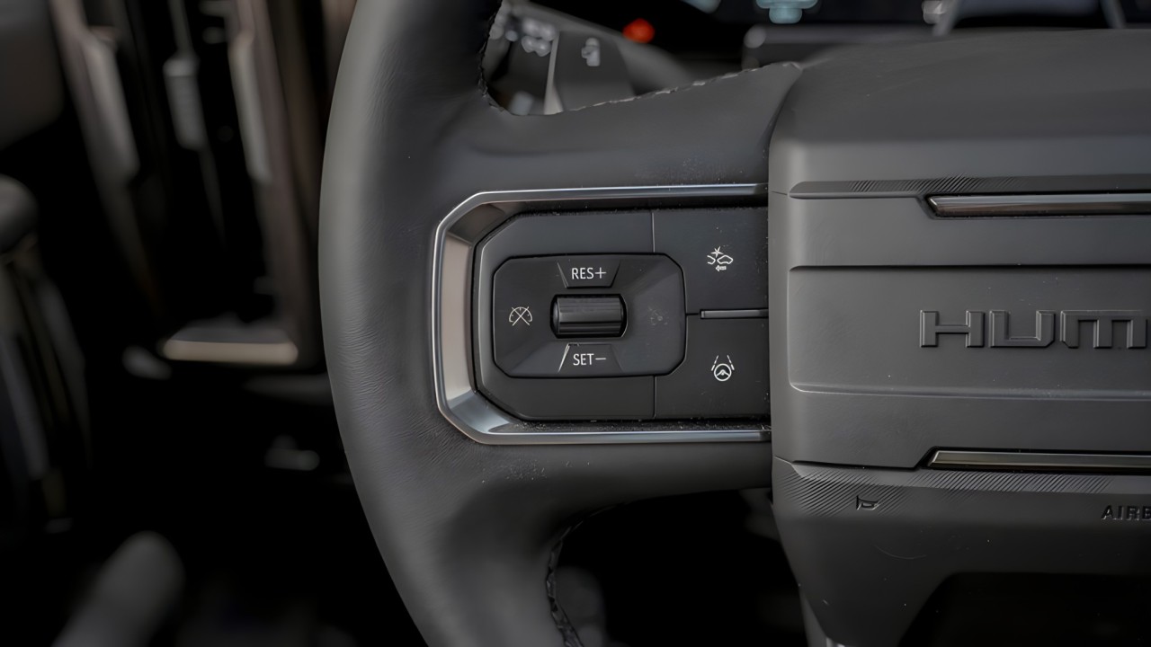 GMC Hummer EV - foto 15