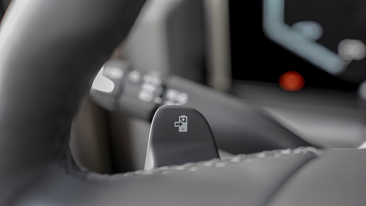 GMC Hummer EV - foto 17