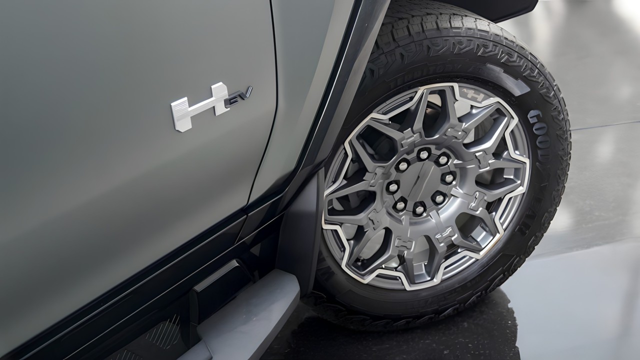 GMC Hummer EV - foto 39