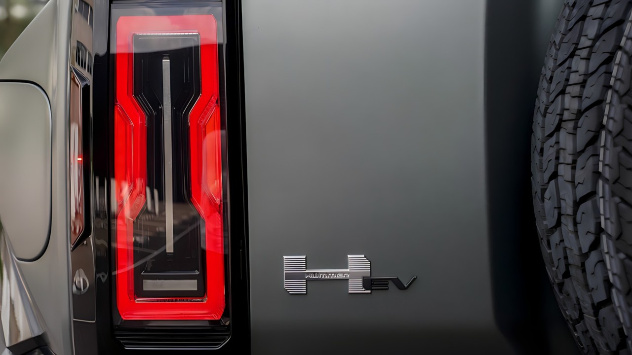 GMC Hummer EV - foto 37