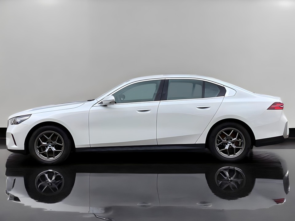 BMW Seria 5 520d xDrive (3)