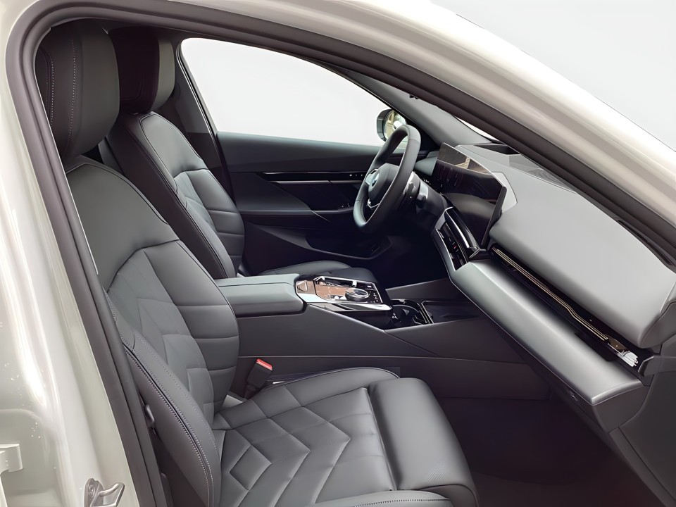 BMW Seria 5 520d xDrive - foto 8