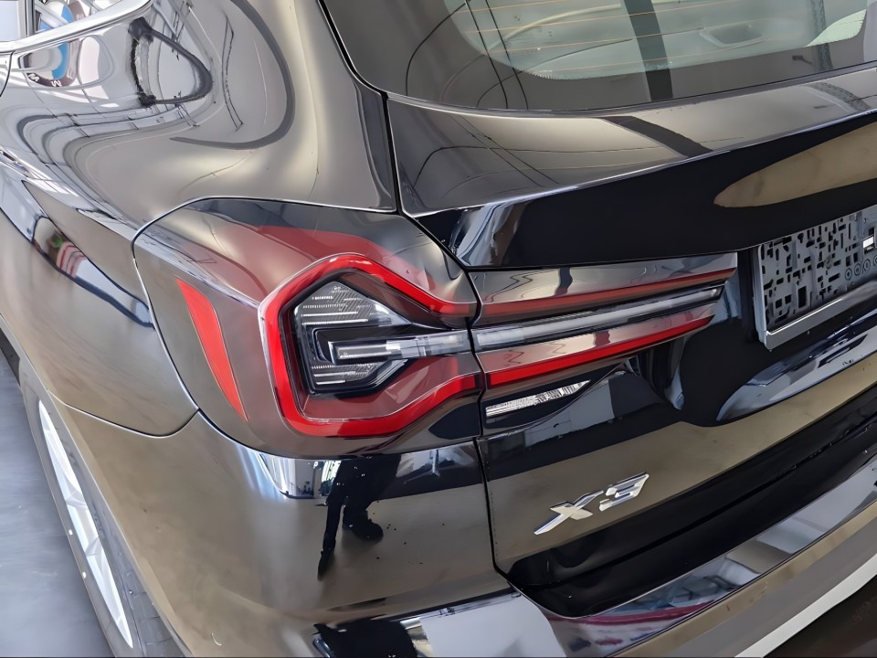 BMW X3 xDrive30e - foto 13