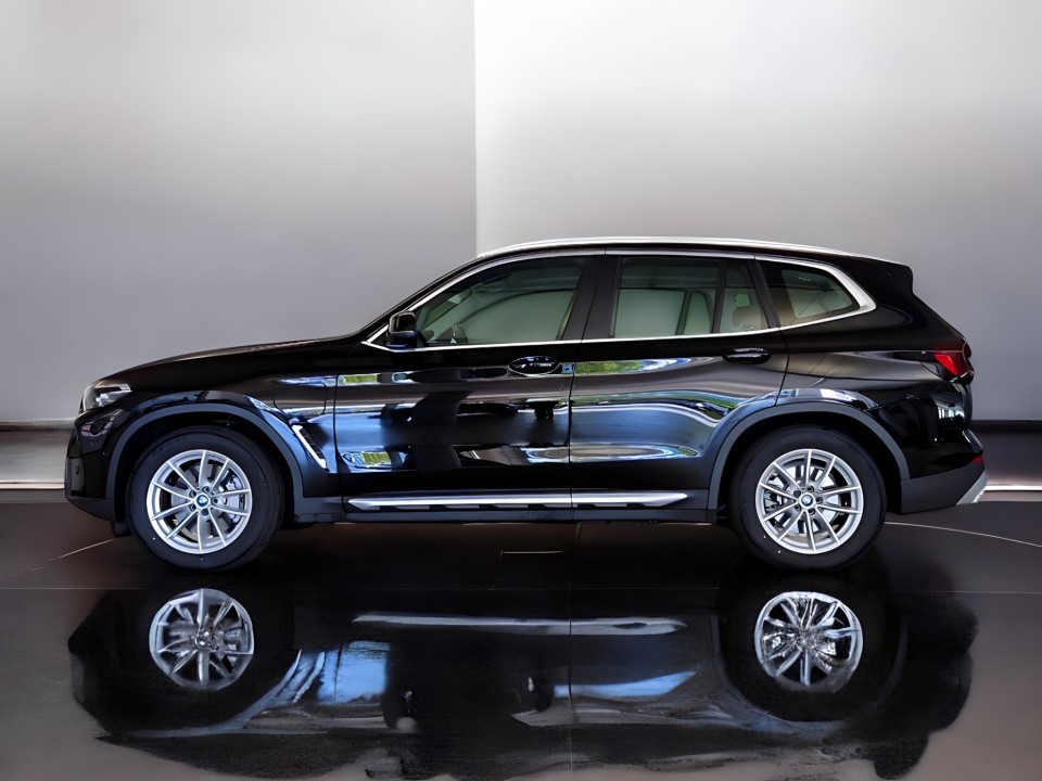 BMW X3 xDrive30e (2)