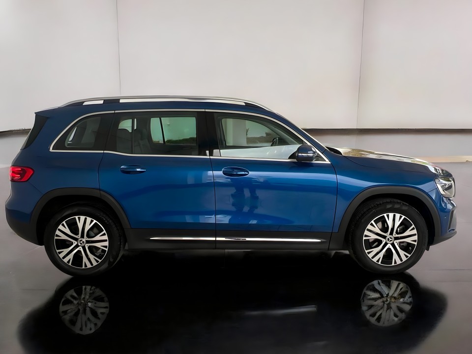 Mercedes-Benz GLB 250 4MATIC (2)