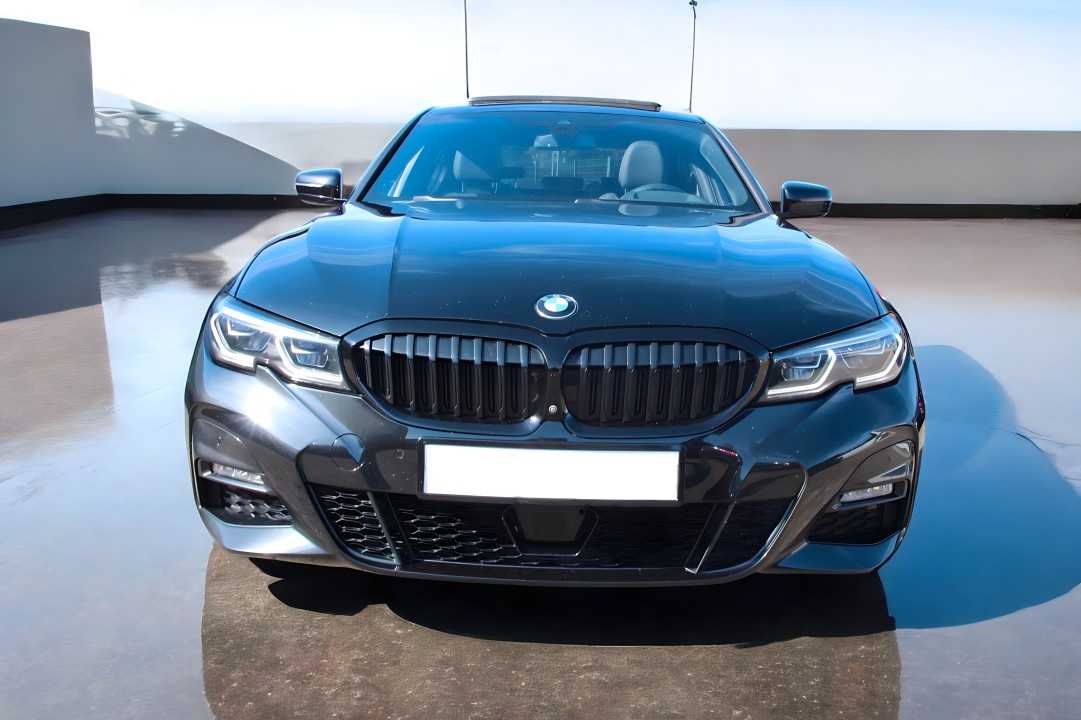 BMW Seria 3 330i xDrive - foto 6