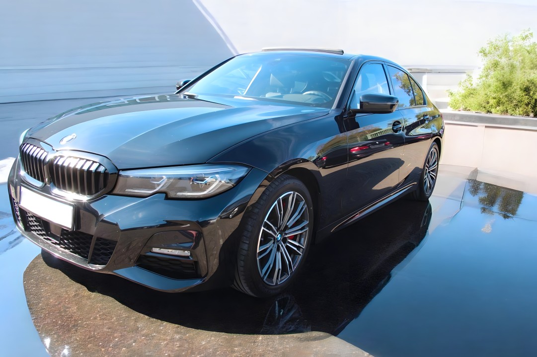 BMW Seria 3 330i xDrive (5)