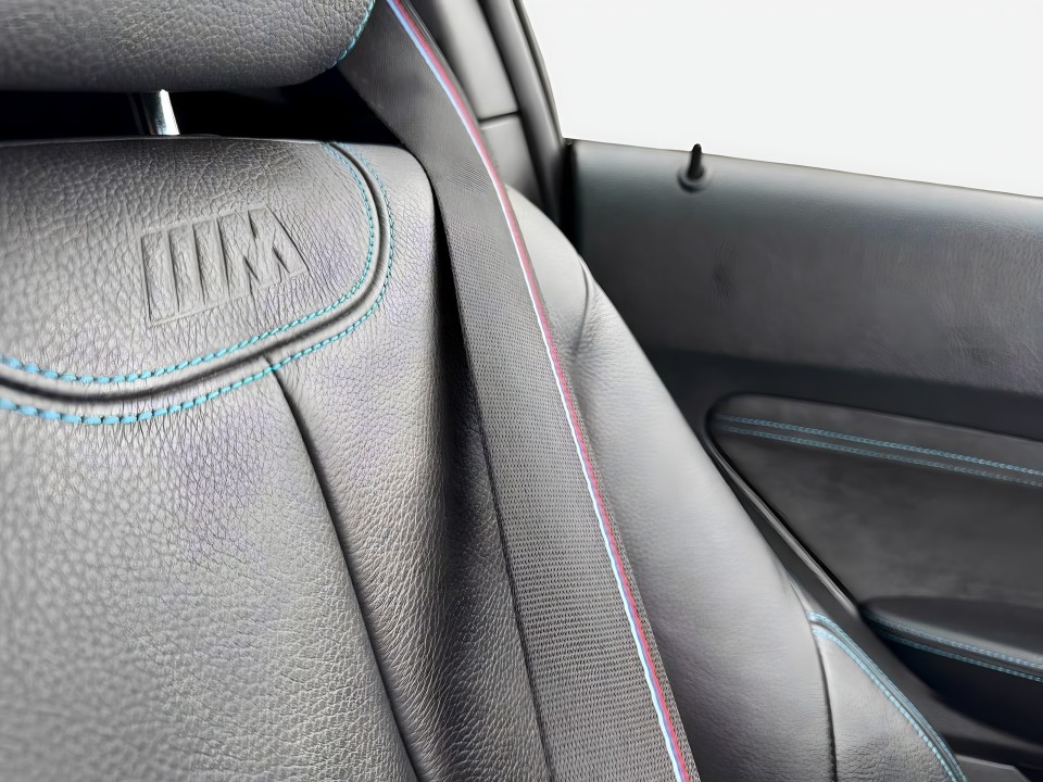 BMW M2 Competition - foto 14