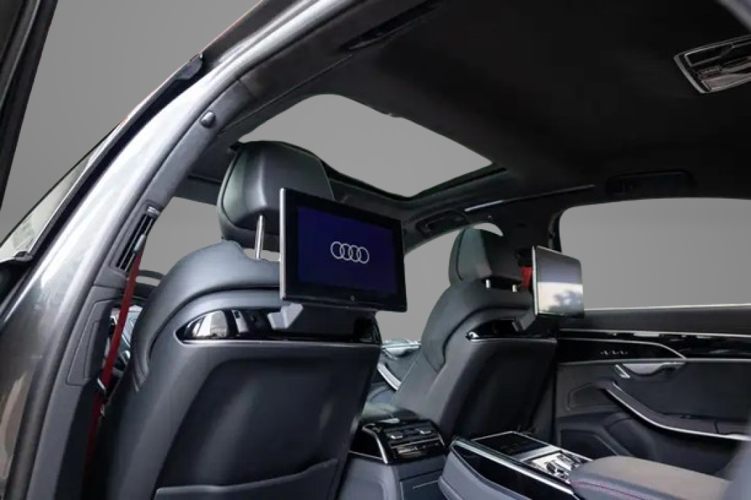 Audi S8 4.0 TFSI - foto 14
