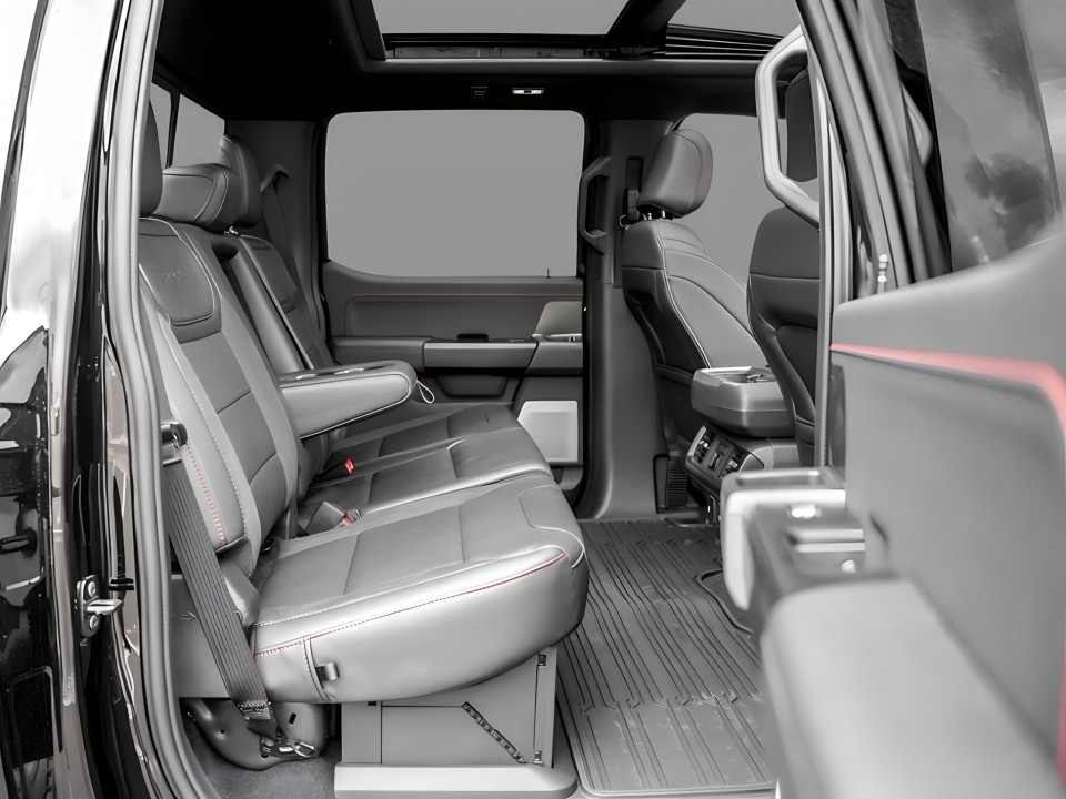 Ford F150 Raptor - foto 18