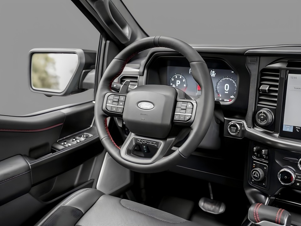 Ford F150 Raptor - foto 11