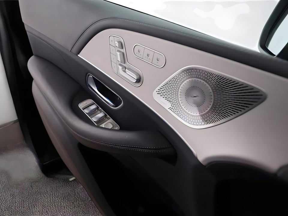 Mercedes-Benz GLS 400d 4MATIC - foto 14