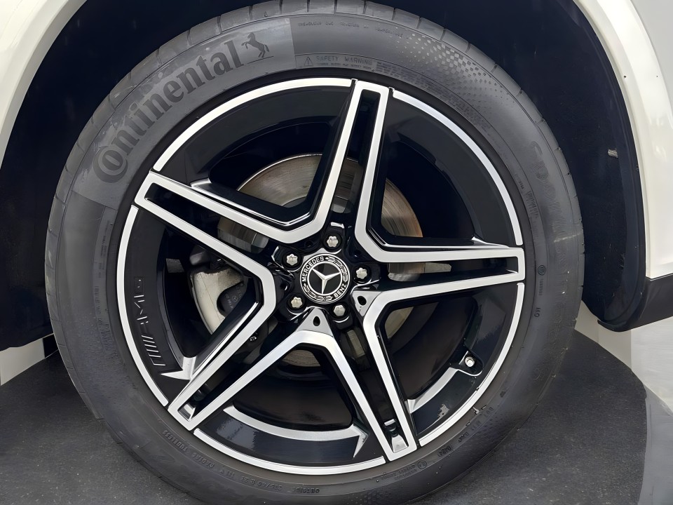 Mercedes-Benz GLS 400d 4MATIC - foto 8