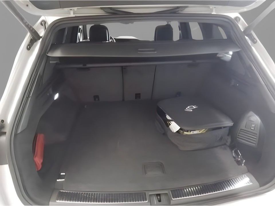 Volkswagen Touareg Elegance (5)