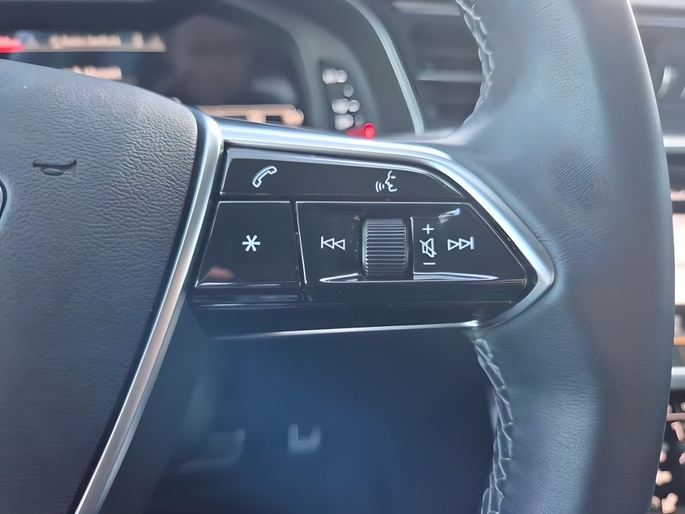 Audi A6 Allroad 55TFSI quattro - foto 11