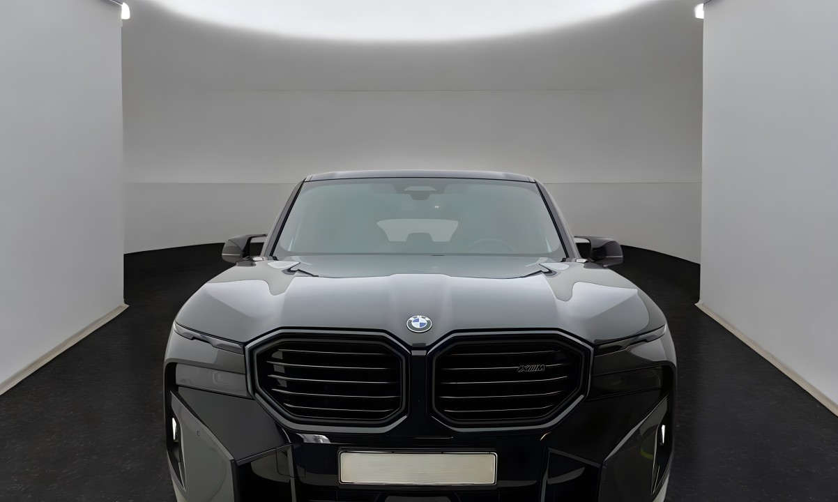 BMW XM (2)