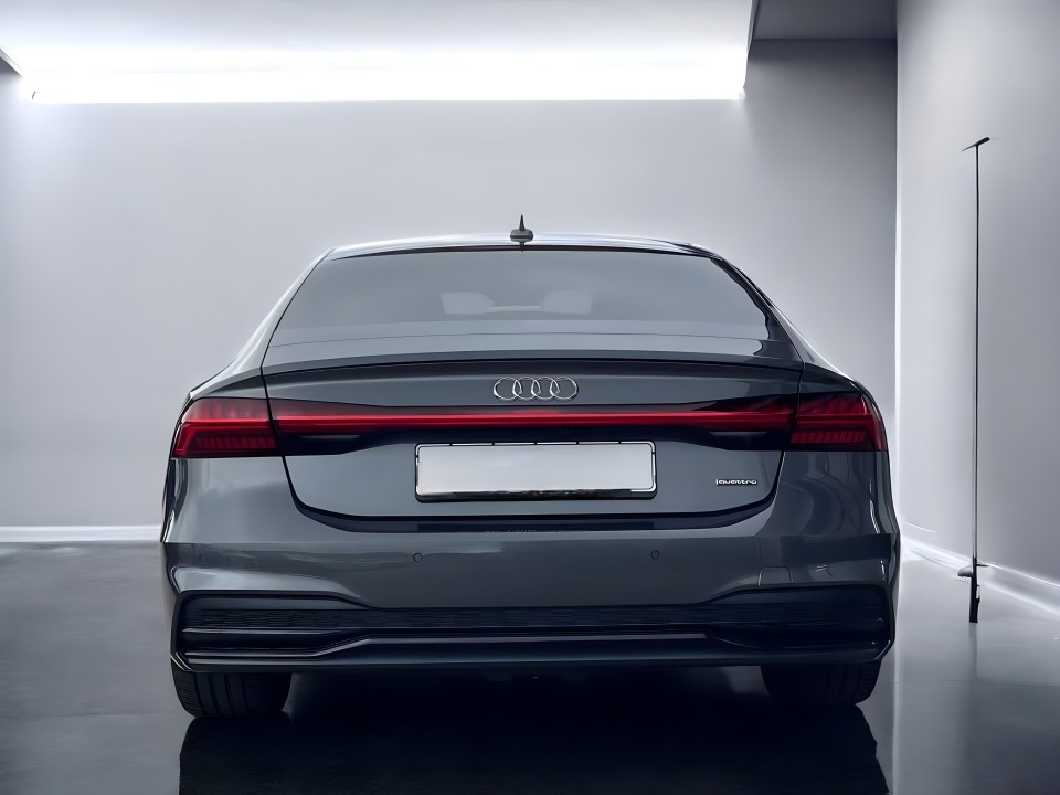 Audi A7 50 TFSIe Quattro Sportback (4)