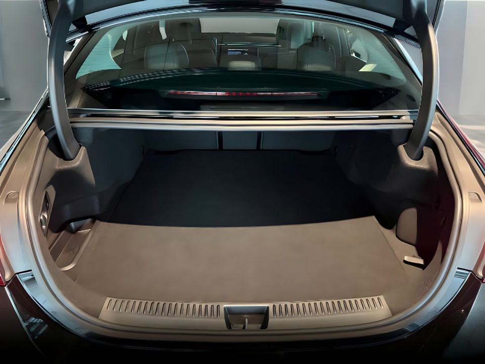 Mercedes-Benz E 300e 4MATIC AMG - foto 19