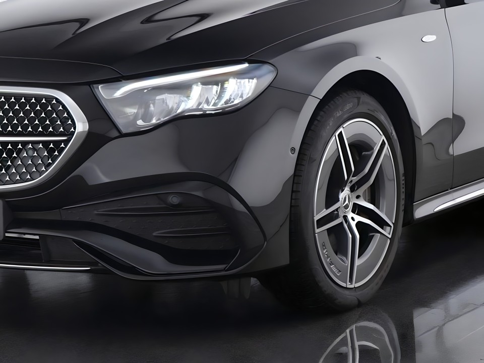 Mercedes-Benz E 300e 4MATIC - foto 13