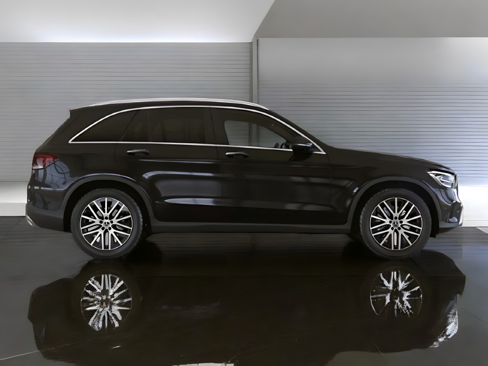 Mercedes-Benz GLC 220d 4MATIC (3)