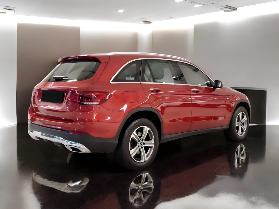 Mercedes-Benz GLC 220d 4MATIC (2)