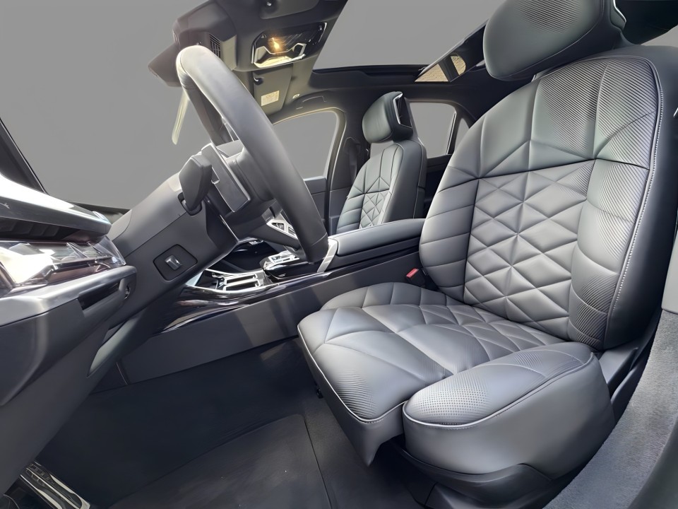 BMW Seria 7 740d xDrive - foto 10