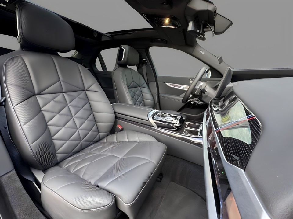 BMW Seria 7 740d xDrive - foto 11
