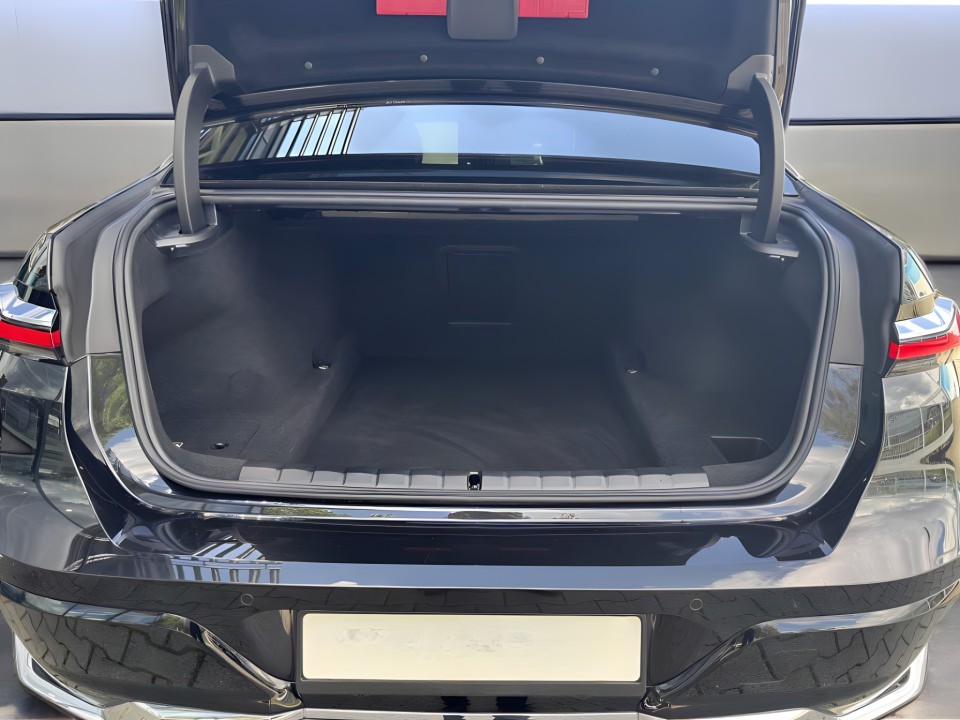 BMW Seria 7 740d xDrive - foto 17