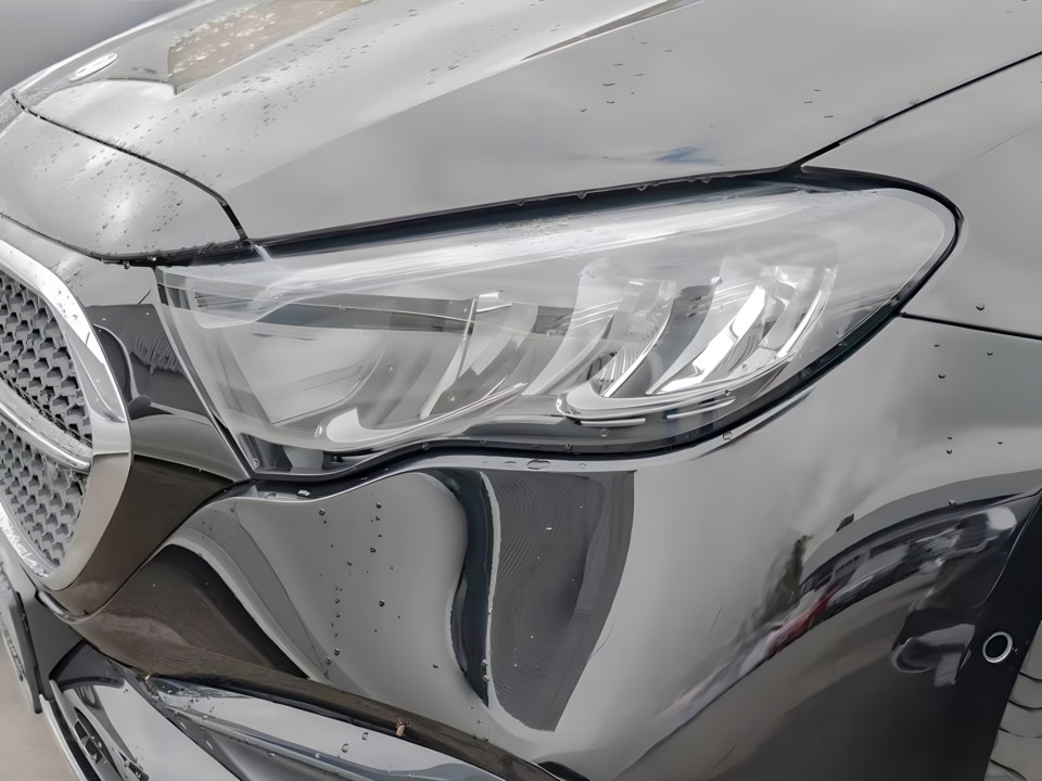 Mercedes-Benz E 300e 4MATIC AMG Line - foto 16