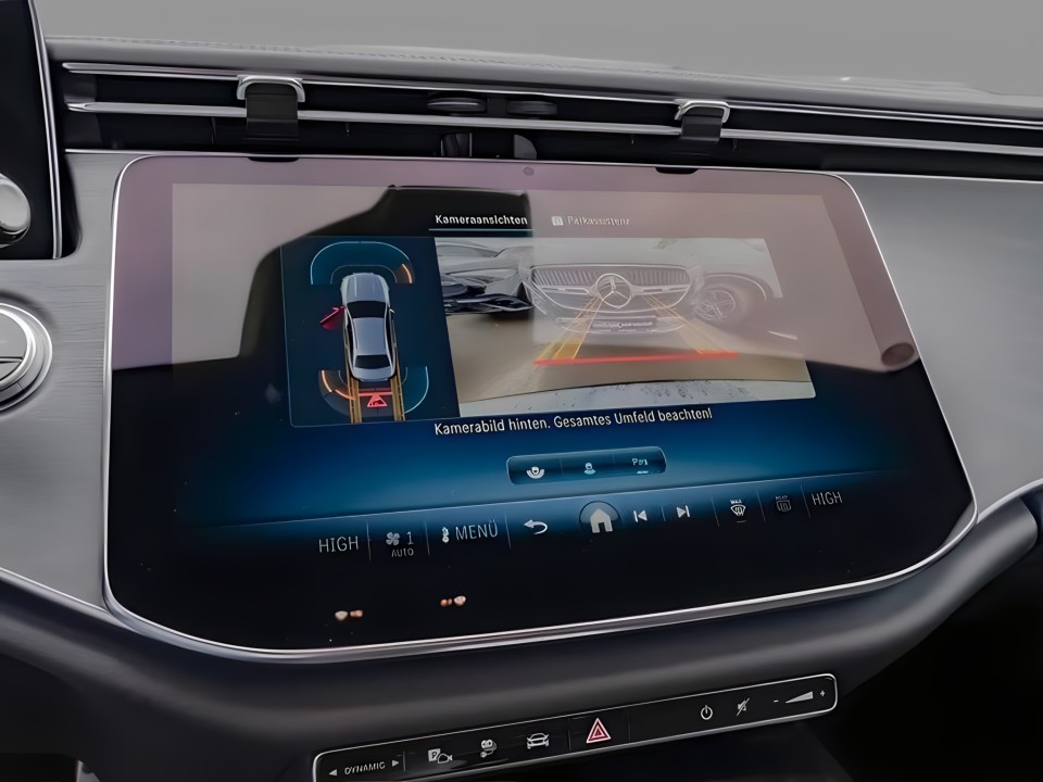 Mercedes-Benz E 300e 4MATIC AMG Line - foto 13