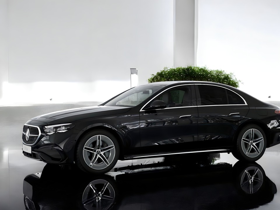 Mercedes-Benz E 300de 4MATIC AMG Line (5)