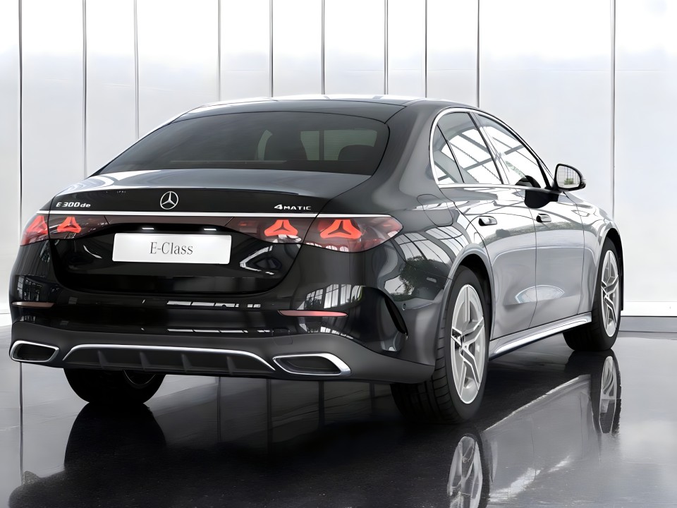 Mercedes-Benz E 300de 4MATIC AMG Line (4)