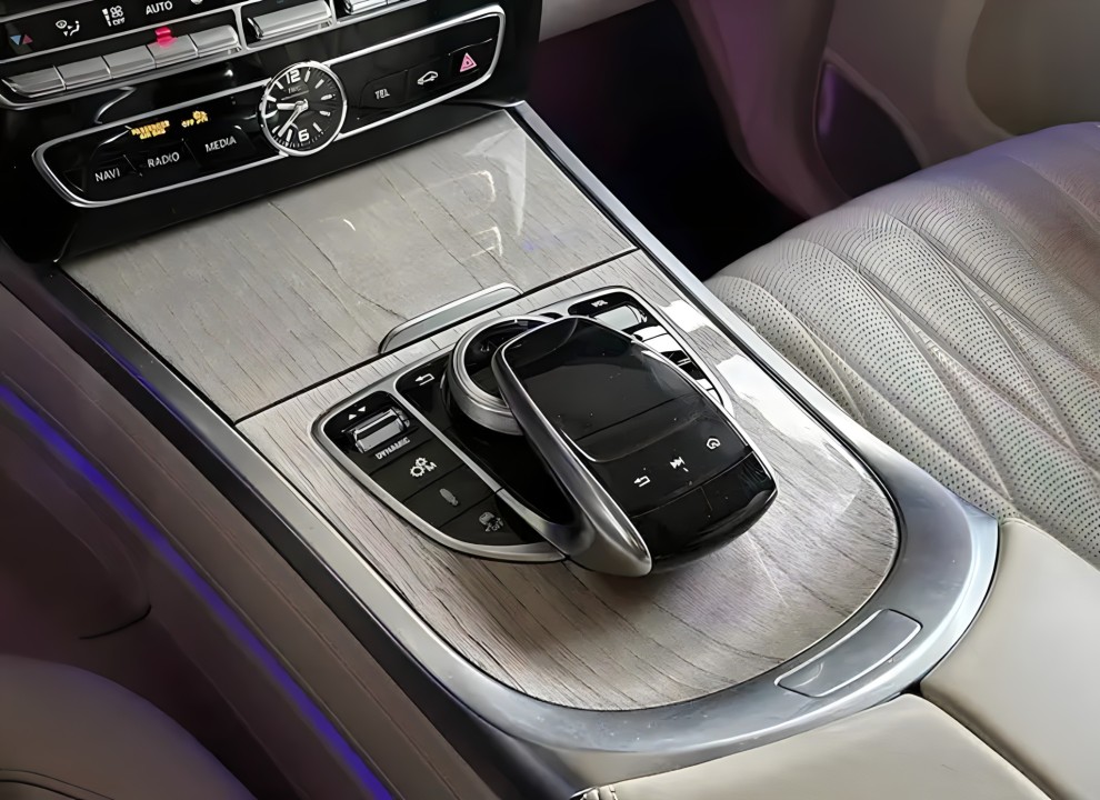 Mercedes-Benz G 63 AMG - foto 15