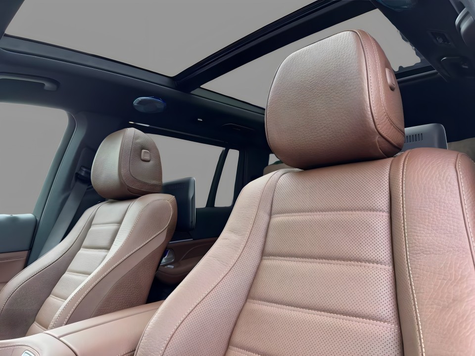 Mercedes-Benz GLS 450d AMG - foto 14