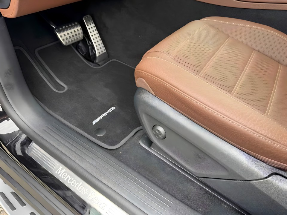 Mercedes-Benz GLS 450d AMG - foto 40