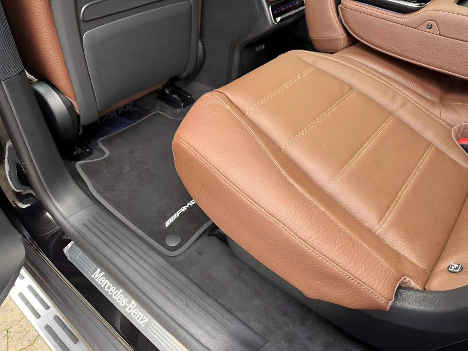 Mercedes-Benz GLS 450d AMG - foto 42