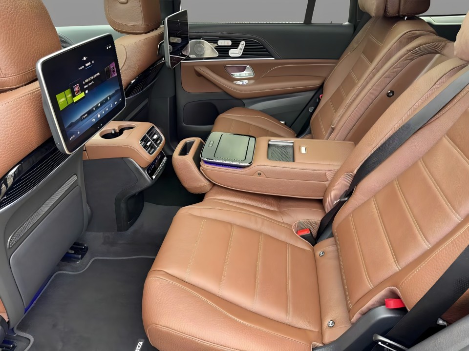 Mercedes-Benz GLS 450d AMG - foto 17