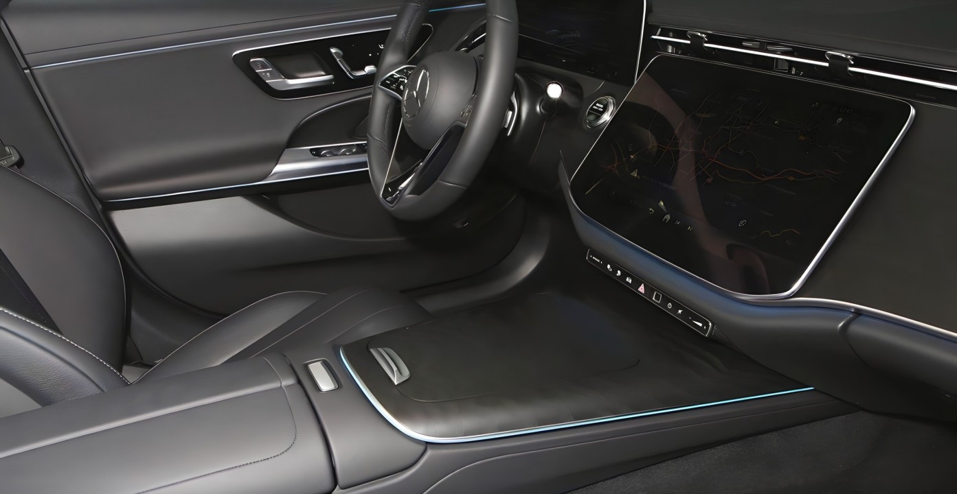 Mercedes-Benz E 300e 4MATIC - foto 11