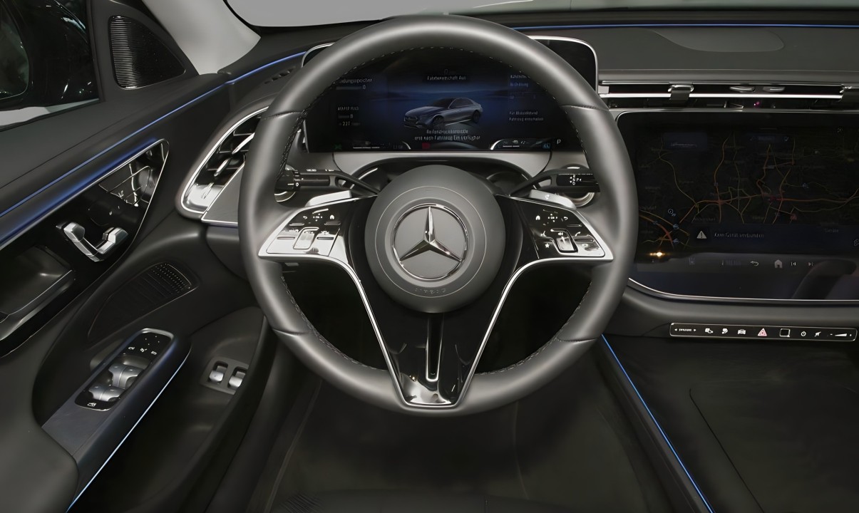 Mercedes-Benz E 300e 4MATIC - foto 9